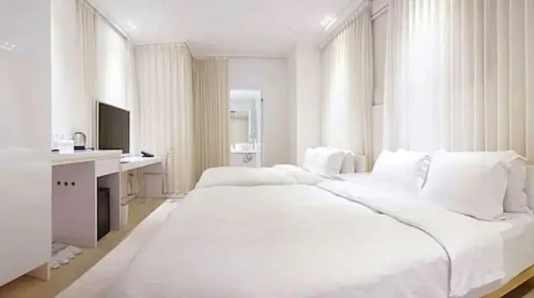 Comfort Dört Kişilik Oda
