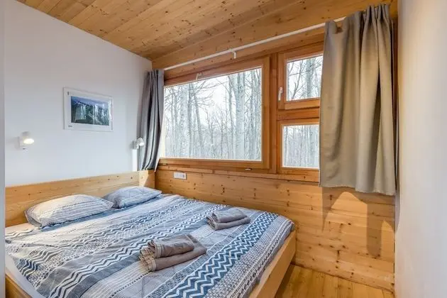 Family Ev, Birden Çok Yatak, Bahçeli (Tree house Lika With whirlpool)