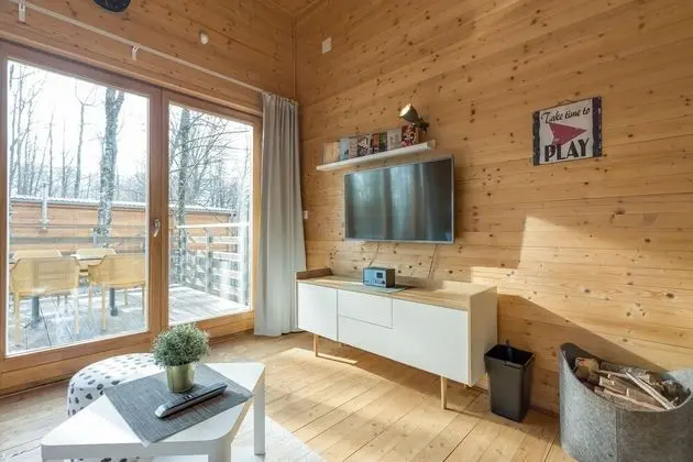 Family Ev, Birden Çok Yatak, Bahçeli (Tree house Lika With whirlpool)