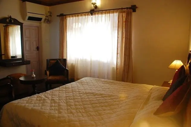 Valley View Room