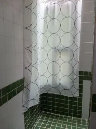 2-Bedroom Deluxe Suite