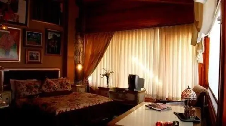 Jakuzili Bungalow Oda