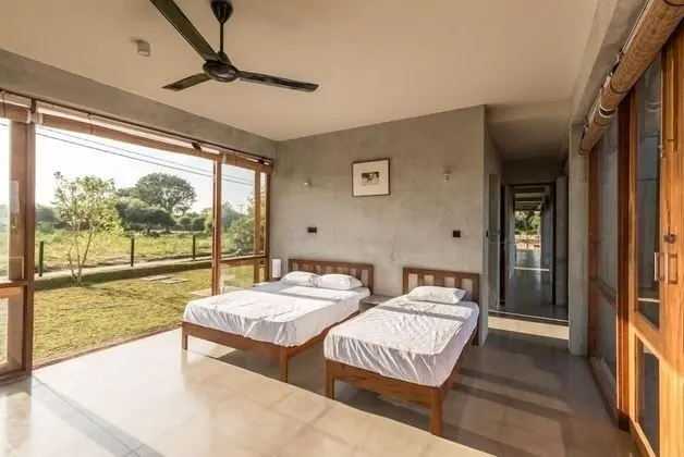 Comfort Üç Kişilik Oda, Birden Çok Yatak, Özel Banyo, Avlu Manzaralı