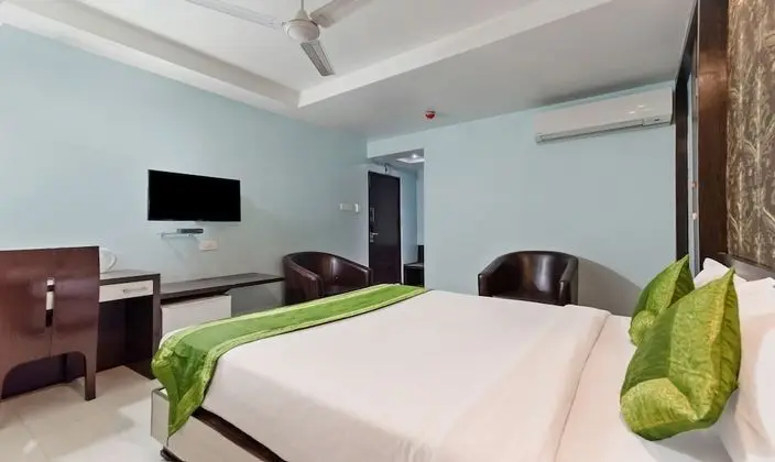 Deluxe Oda, 1 En Büyük (King) Boy Yatak, Sigara İçilebilir, Şehir Manzaralı
