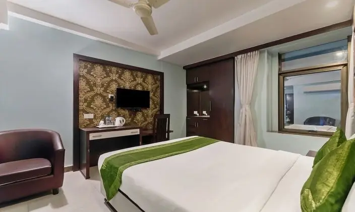 Deluxe Oda, 1 En Büyük (King) Boy Yatak, Sigara İçilebilir, Şehir Manzaralı