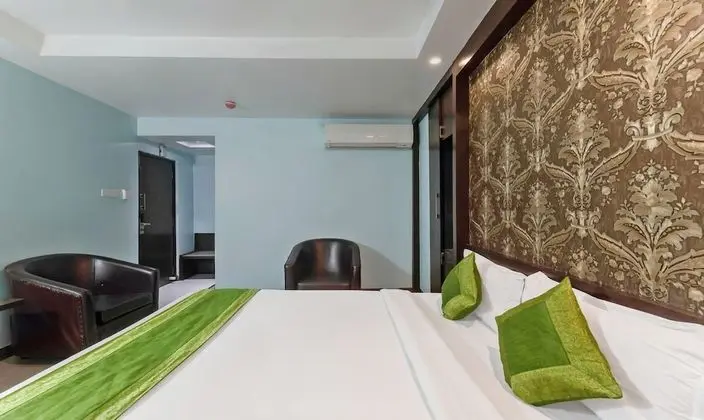 Deluxe Oda, 1 En Büyük (King) Boy Yatak, Sigara İçilebilir, Şehir Manzaralı
