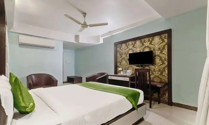 Deluxe Oda, 1 En Büyük (King) Boy Yatak, Sigara İçilebilir, Şehir Manzaralı