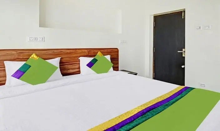 Premium Tek Büyük Yataklı Oda