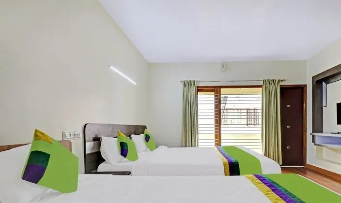 Premium Tek Büyük Yataklı Oda