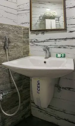 Basic Oda, Sigara İçilmez