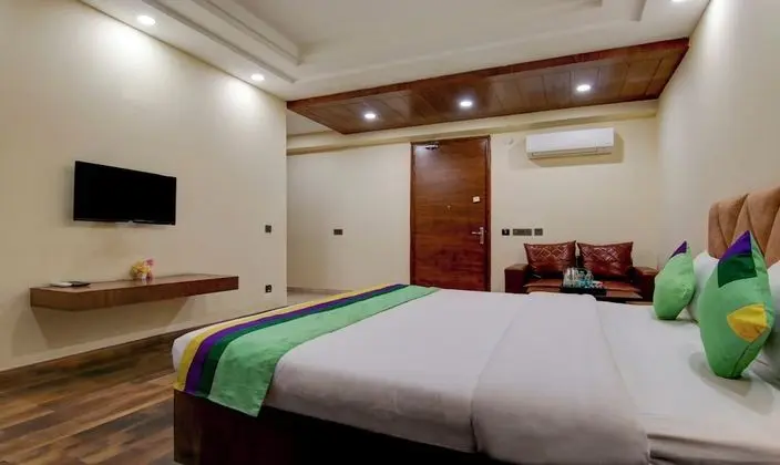 Deluxe Tek Büyük Yataklı Oda