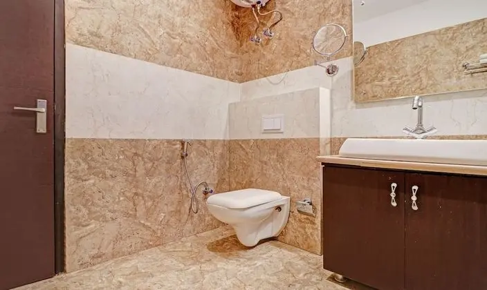 Standard Tek Büyük Yataklı Oda