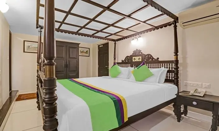 Deluxe Tek Büyük Yataklı Oda