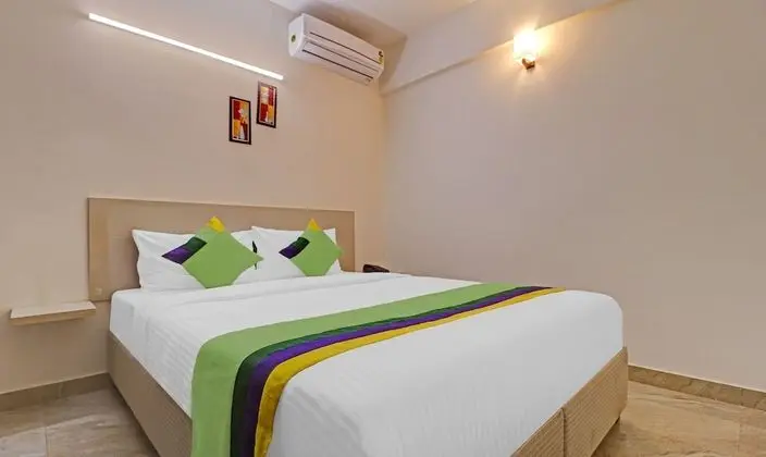 Premium Tek Büyük Yataklı Oda