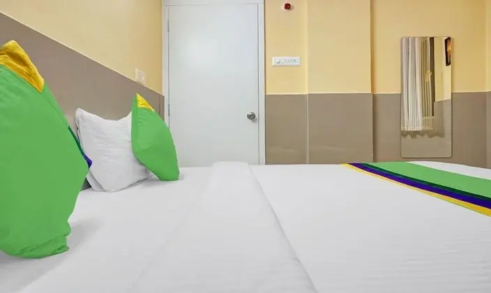 Premium Tek Büyük Yataklı Oda