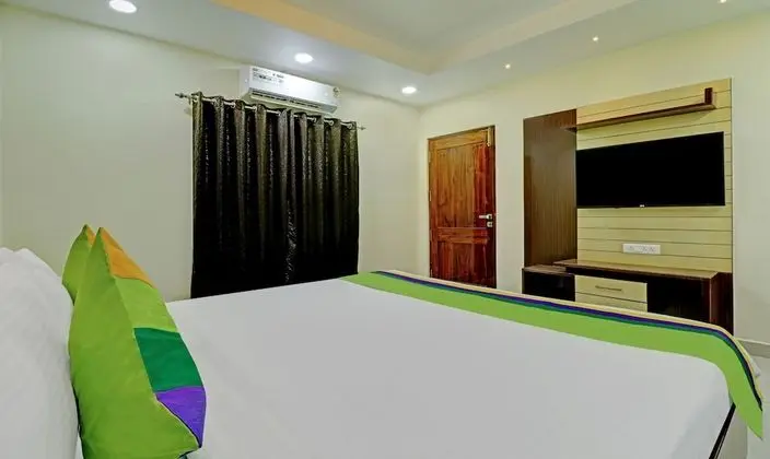 Premium Tek Büyük Yataklı Oda