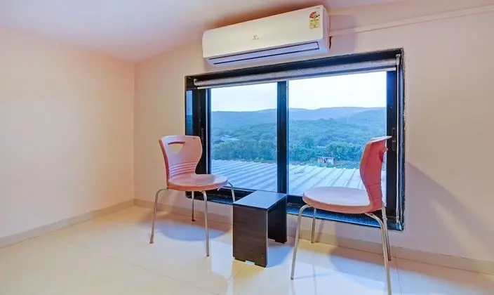 Premium Tek Büyük Yataklı Oda