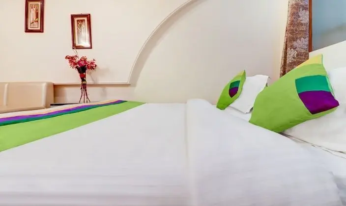 Premium Tek Büyük Yataklı Oda