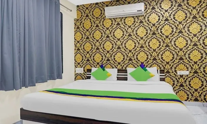 Premium Tek Büyük Yataklı Oda