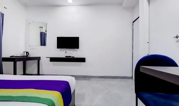 Standard Tek Büyük Yataklı Oda