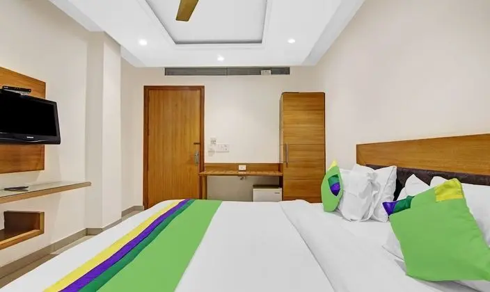 Deluxe Tek Büyük Yataklı Oda