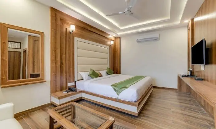 Premium Oda, 1 En Büyük (King) Boy Yatak, Sigara İçilebilir, Şehir Manzaralı