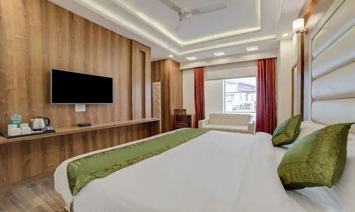 Premium Oda, 1 En Büyük (King) Boy Yatak, Sigara İçilebilir, Şehir Manzaralı