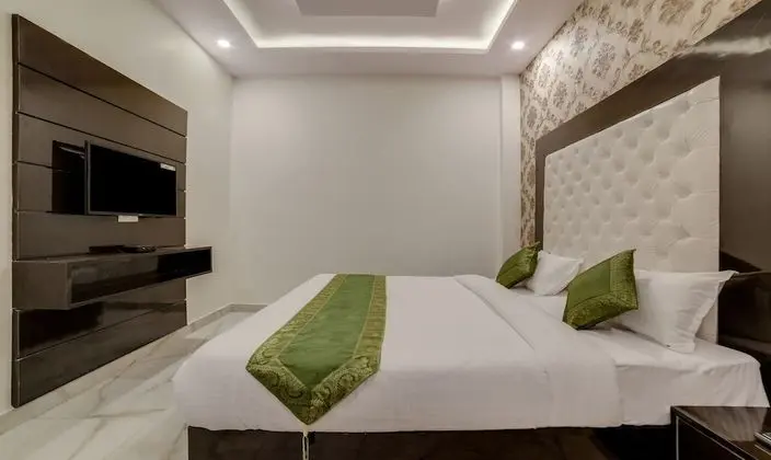 Standard Oda, Birden Çok Yatak, Sigara İçilebilir, Şehir Manzaralı