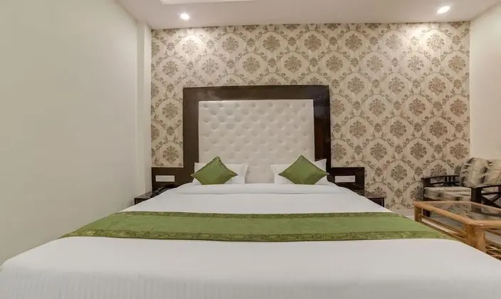 Standard Oda, Birden Çok Yatak, Sigara İçilebilir, Şehir Manzaralı