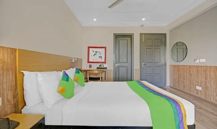Deluxe Tek Büyük Yataklı Oda