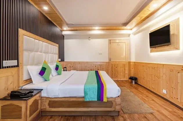 Deluxe Tek Büyük Yataklı Oda