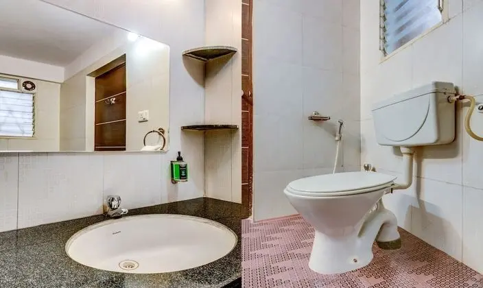 Premium Tek Büyük Yataklı Oda