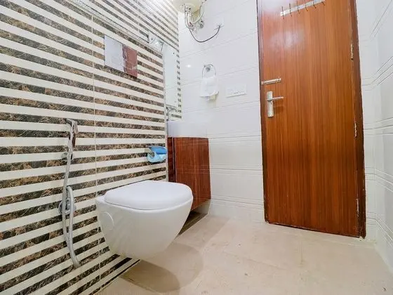 Premium Tek Büyük Yataklı Oda