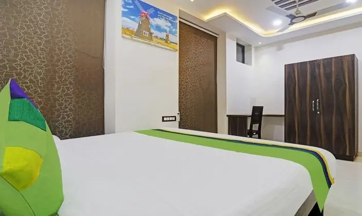 Deluxe Tek Büyük Yataklı Oda