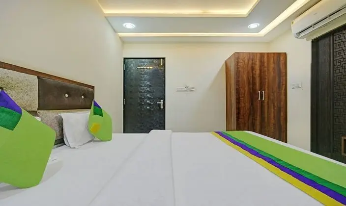 Standard Tek Büyük Yataklı Oda