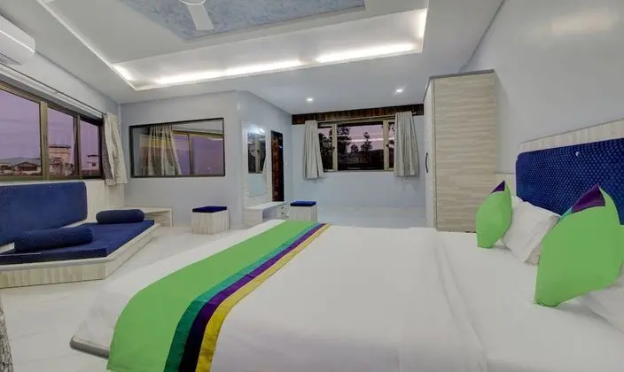Premium Tek Büyük Yataklı Oda