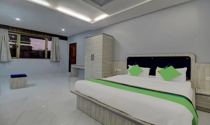 Premium Tek Büyük Yataklı Oda