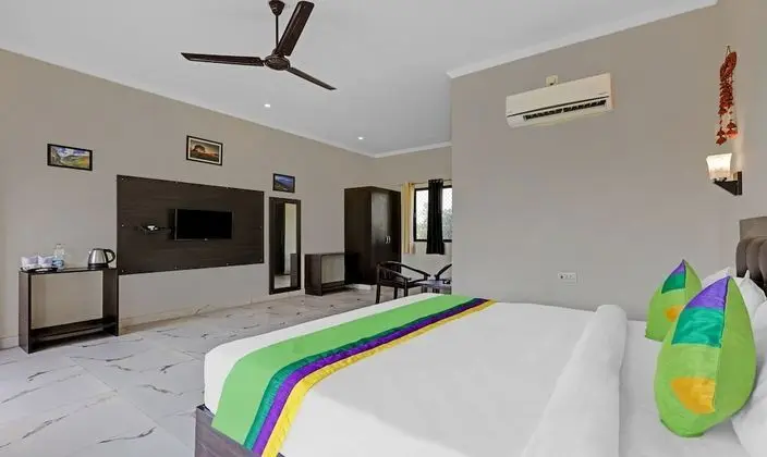 Deluxe Tek Büyük Yataklı Oda