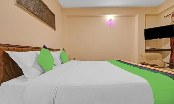 Standard Tek Büyük Yataklı Oda