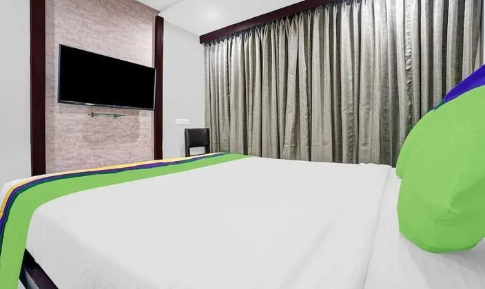 Premium Tek Büyük Yataklı Oda