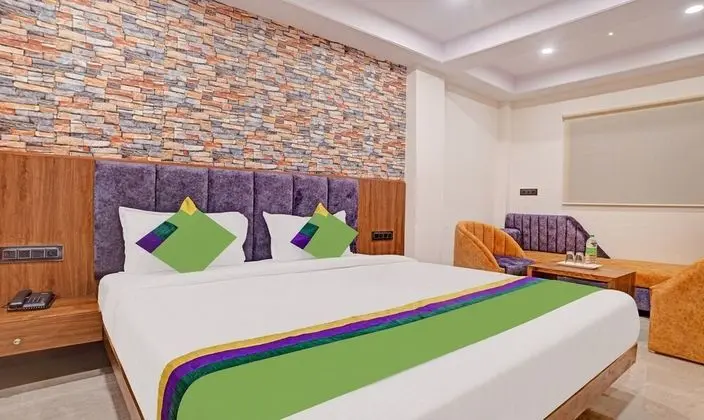 Deluxe Tek Büyük Yataklı Oda