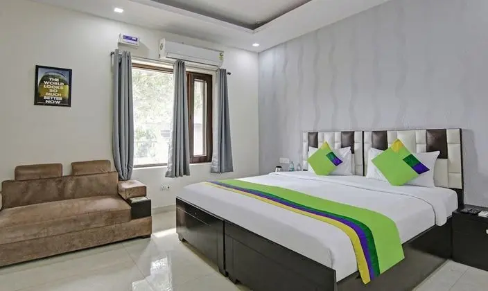 Deluxe Tek Büyük Yataklı Oda