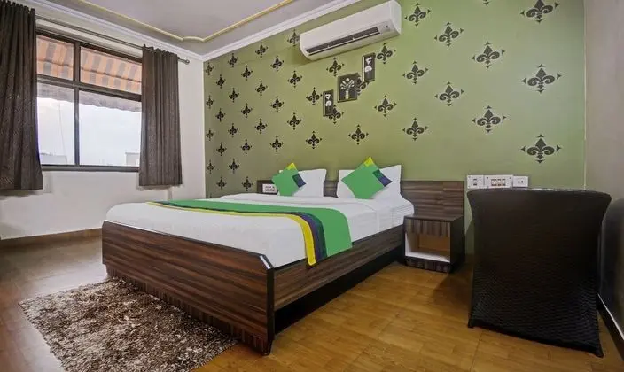 Premium Tek Büyük Yataklı Oda