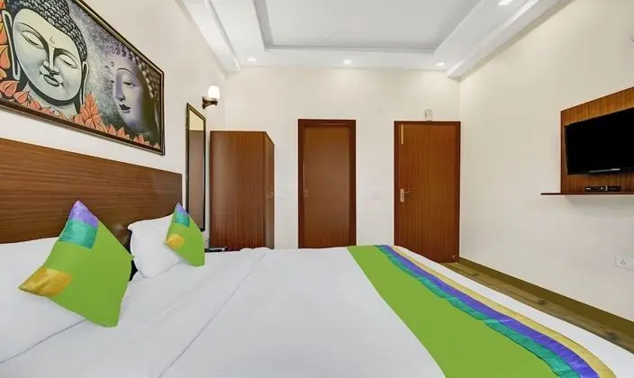 Standard Tek Büyük Yataklı Oda