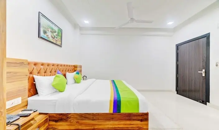 Deluxe Oda, 1 En Büyük (King) Boy Yatak