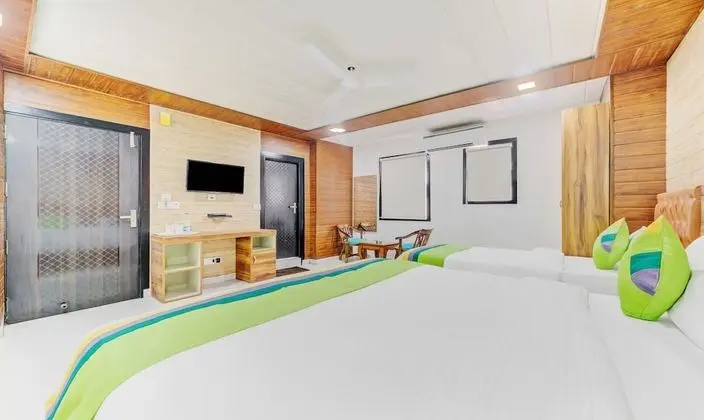 Deluxe Oda, 1 En Büyük (King) Boy Yatak