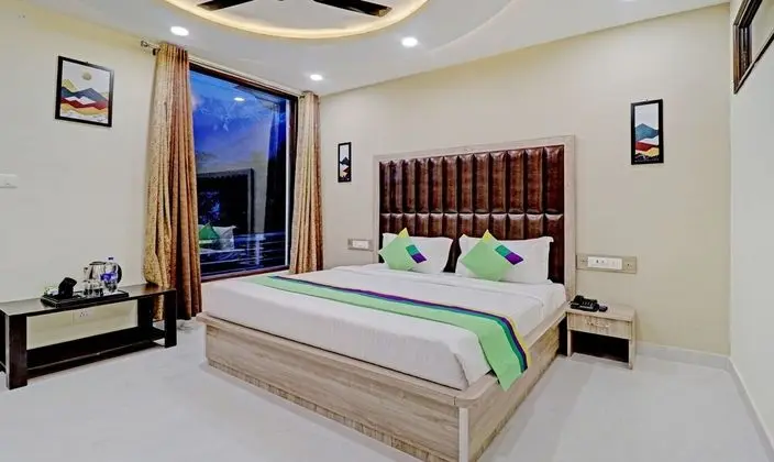 Deluxe Tek Büyük Yataklı Oda