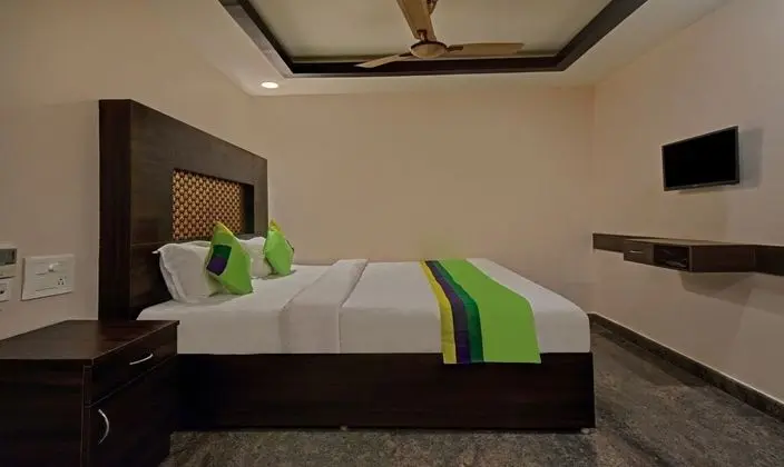 Deluxe Tek Büyük Yataklı Oda
