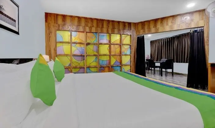 Premium Tek Büyük Yataklı Oda