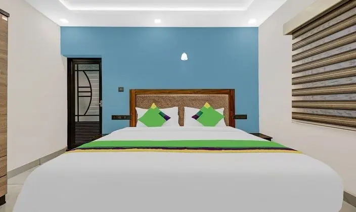 Premium Tek Büyük Yataklı Oda